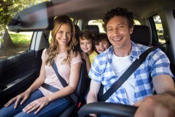 จำนำรถเงินติดล้อ ดีไหม? ดอกเบี้ยเท่าไหร่ อนุมัติไวแค่ไหน?